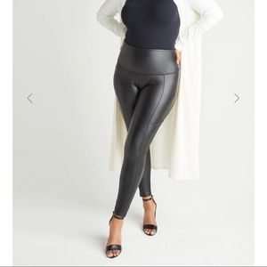 Faux Leather Shaping Legging with Front & Back Seam Small